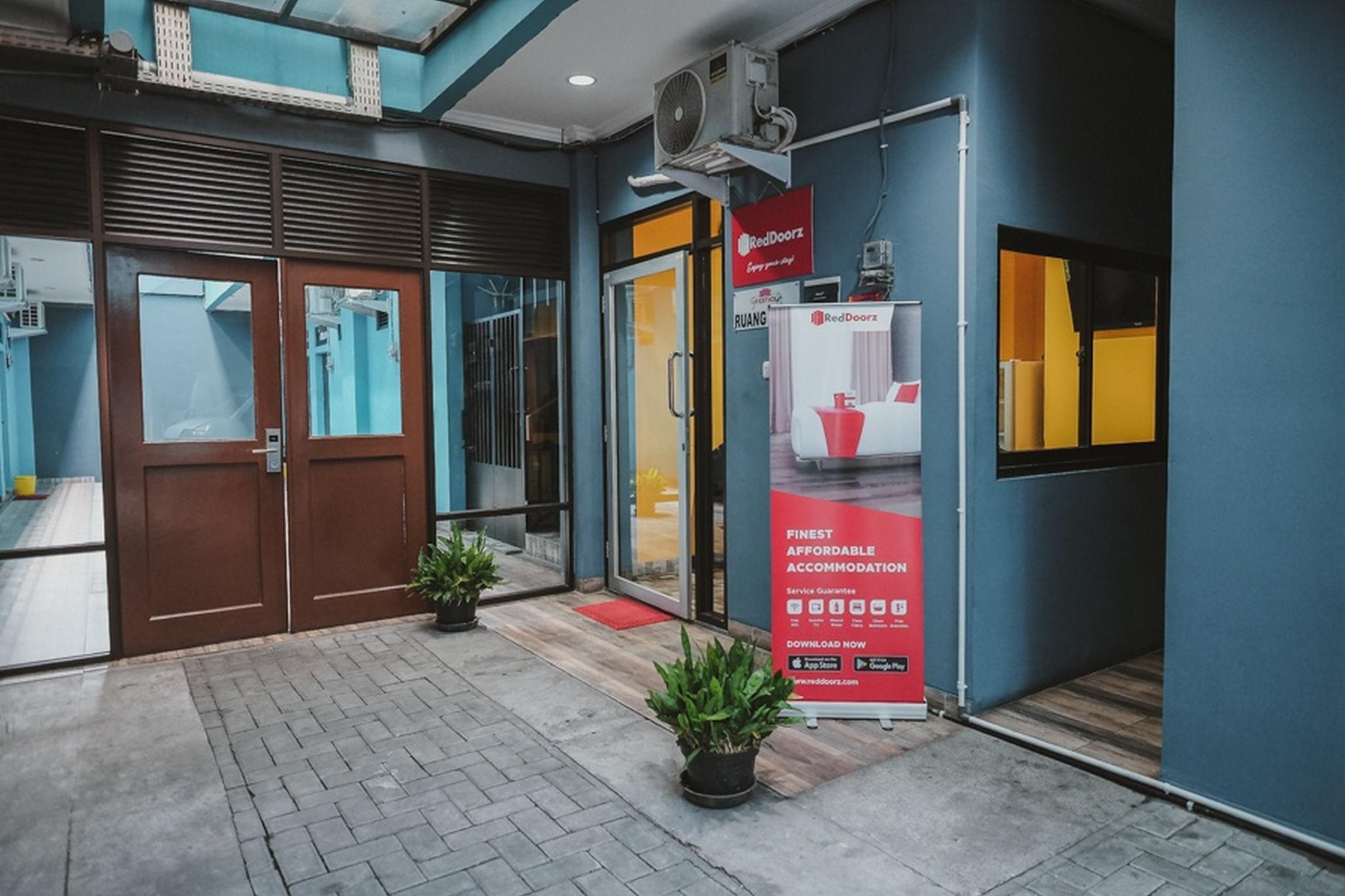 Reddoorz Near Rsud Koja Hotel Jakarta Kültér fotó